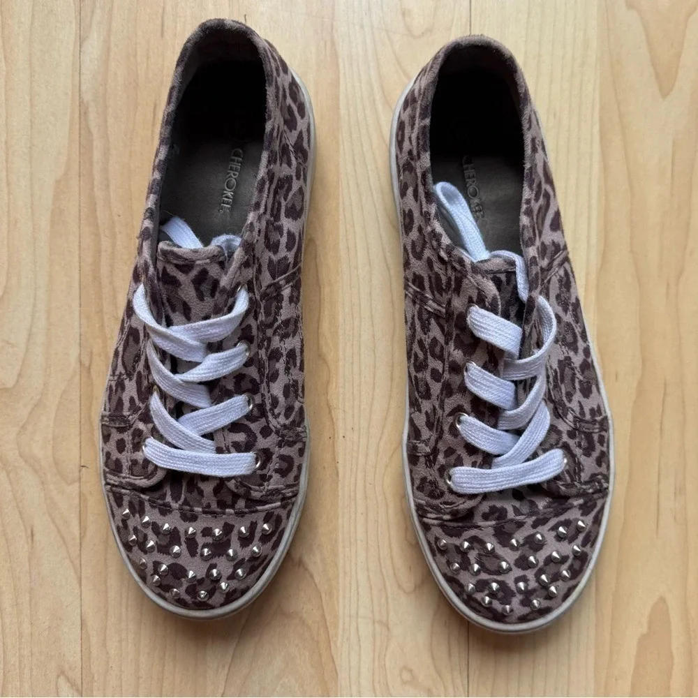 Cherokee Sneakers Platform Leopard Silver Studs Big Kids 6 (W 7.5) Animal Print